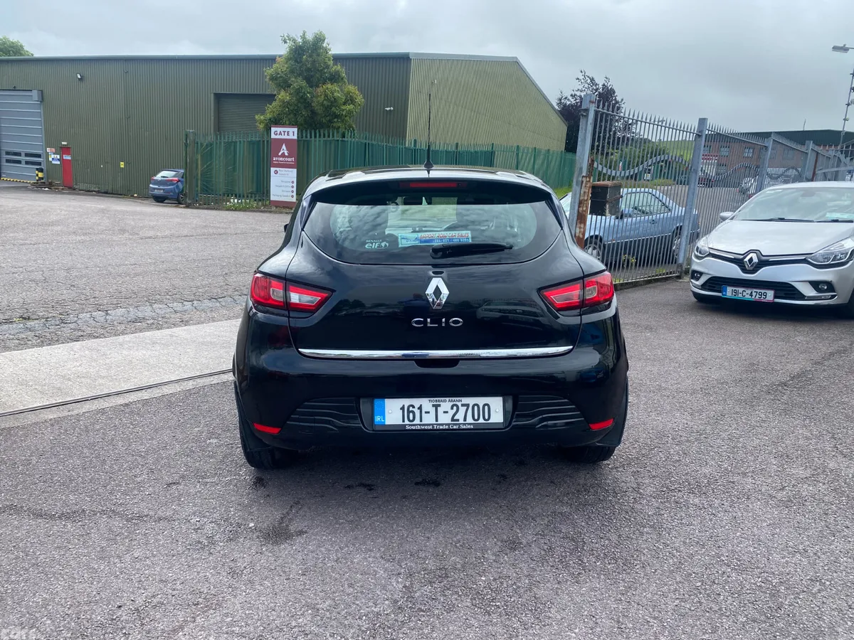 Renault Clio Hatchback, Petrol, 2016, Black