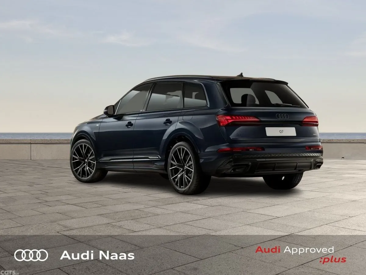 Audi Q7 SUV, Petrol Plug-in Hybrid, 2027, Blue