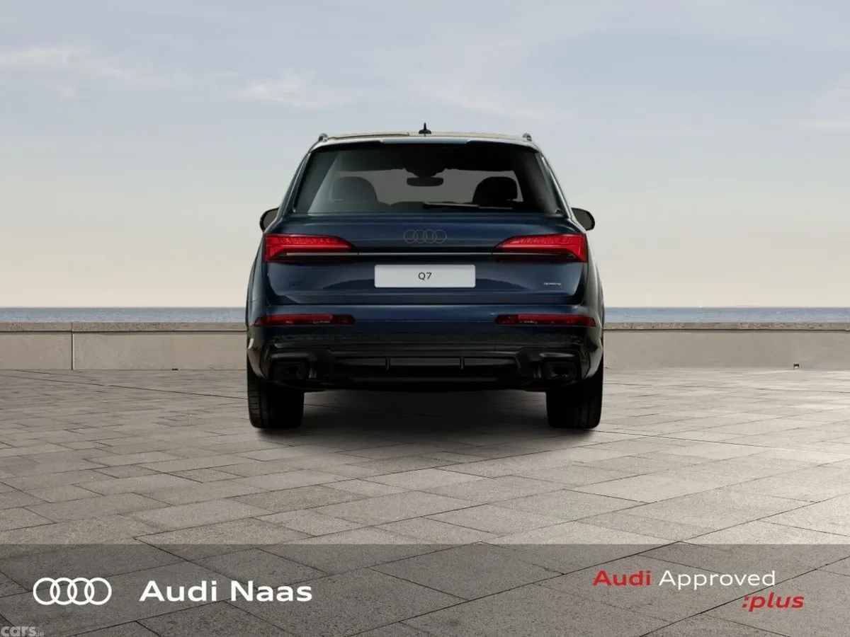 Audi Q7 SUV, Petrol Plug-in Hybrid, 2027, Blue
