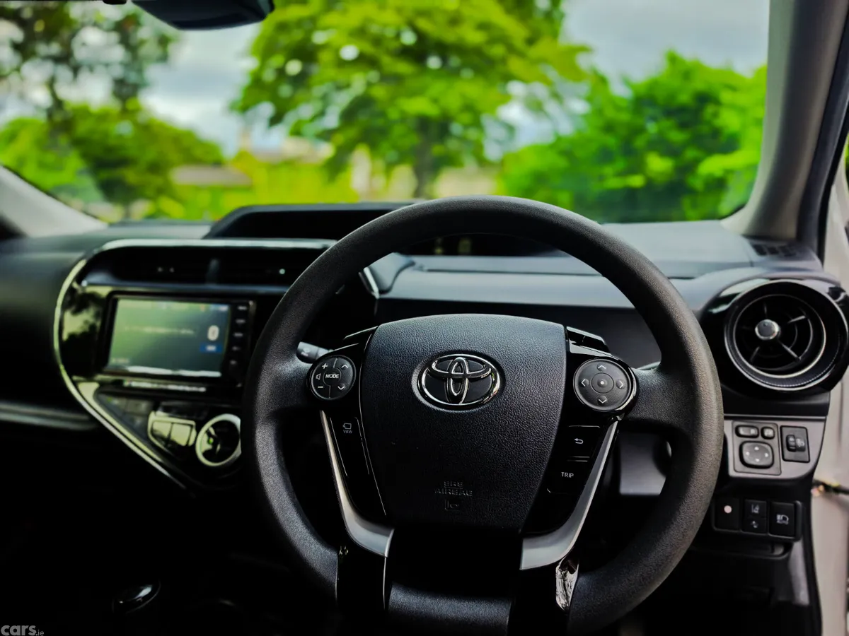Toyota Aqua Hatchback, Petrol Hybrid, 2020, Silver