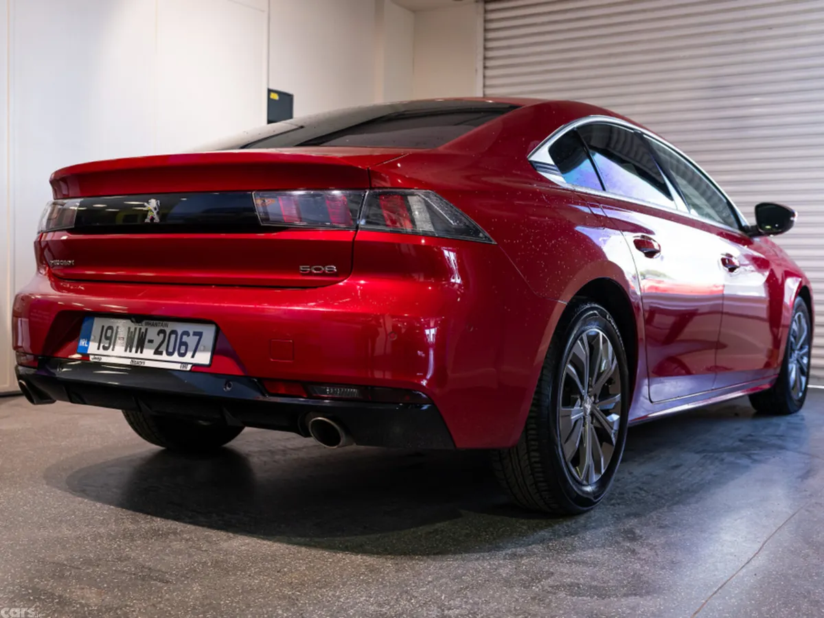 Peugeot 508 Hatchback, Petrol, 2019, Red