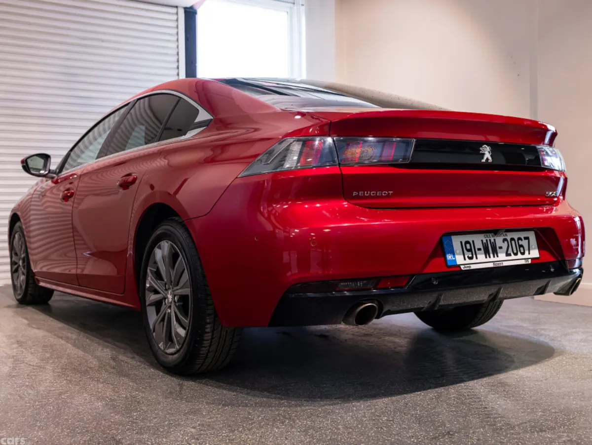 Peugeot 508 Hatchback, Petrol, 2019, Red