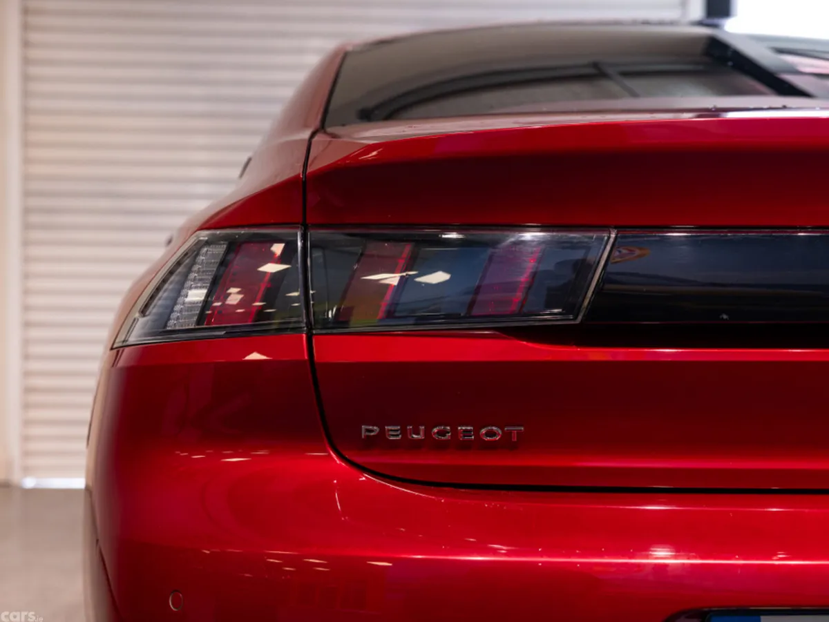 Peugeot 508 Hatchback, Petrol, 2019, Red