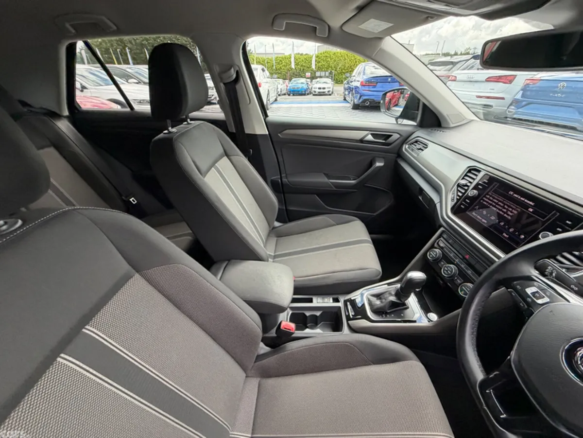 Volkswagen T-Roc SUV, Diesel, 2021, Black