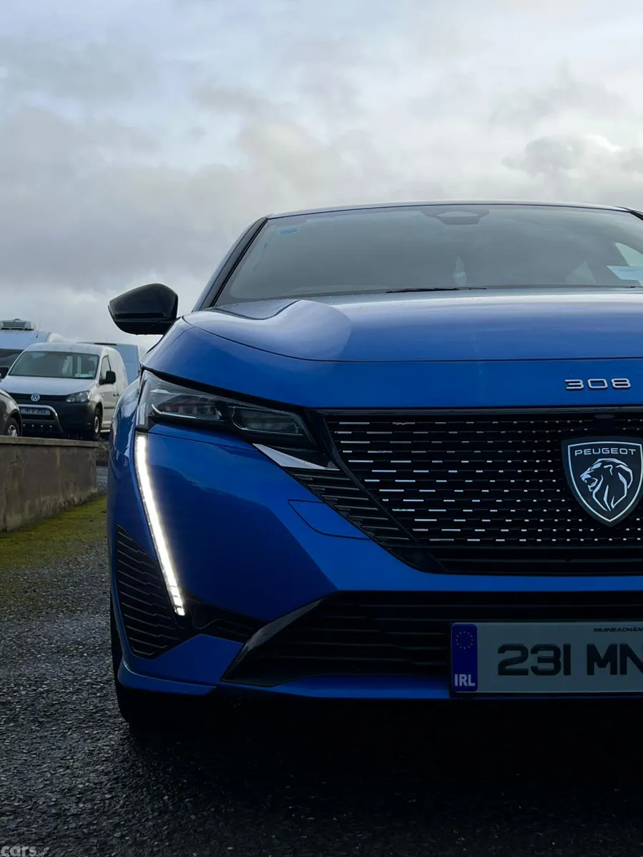 Peugeot 308 Hatchback, Diesel, 2023, Blue