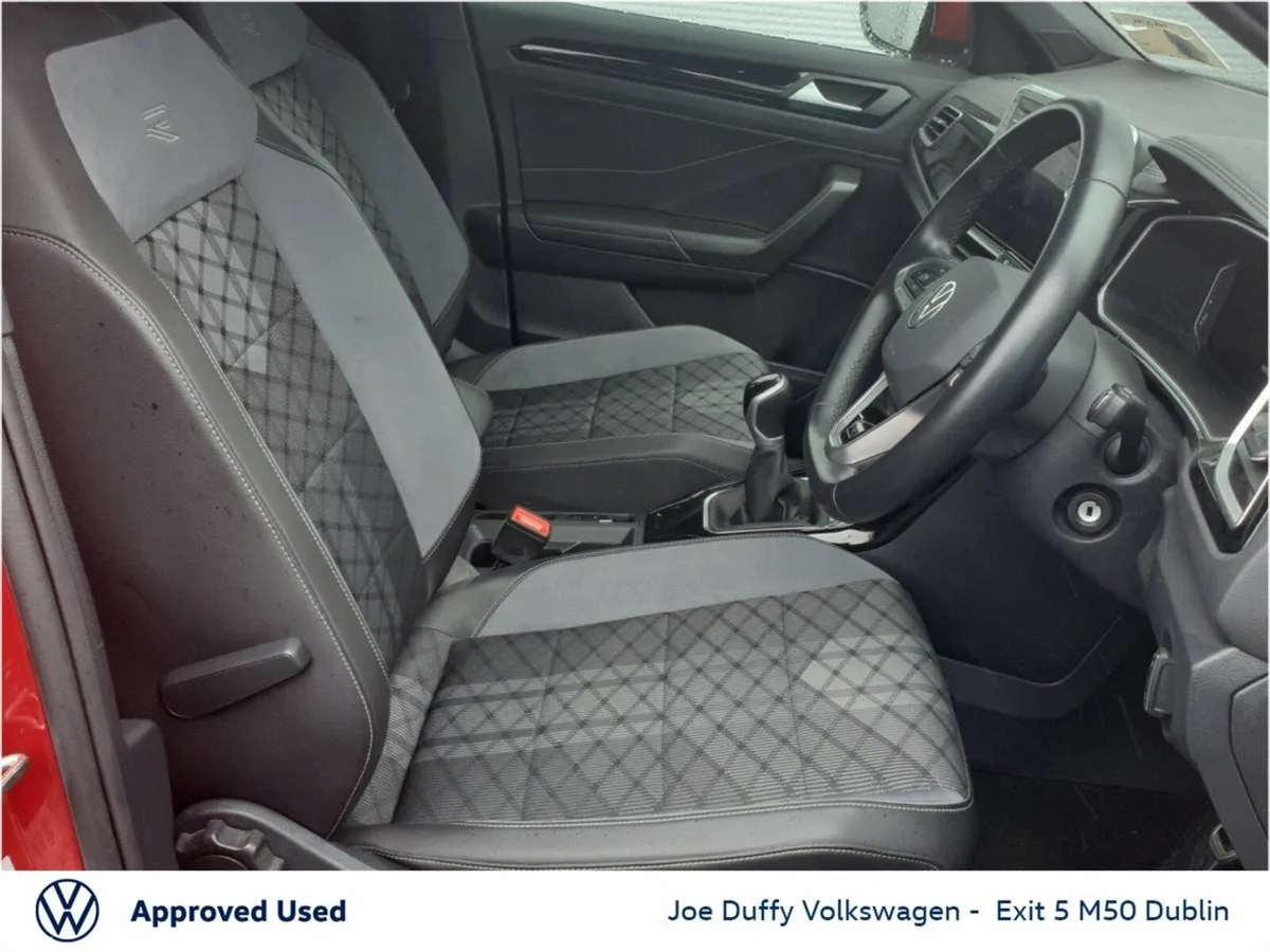 Volkswagen T-Roc SUV, Diesel, 2023, Red