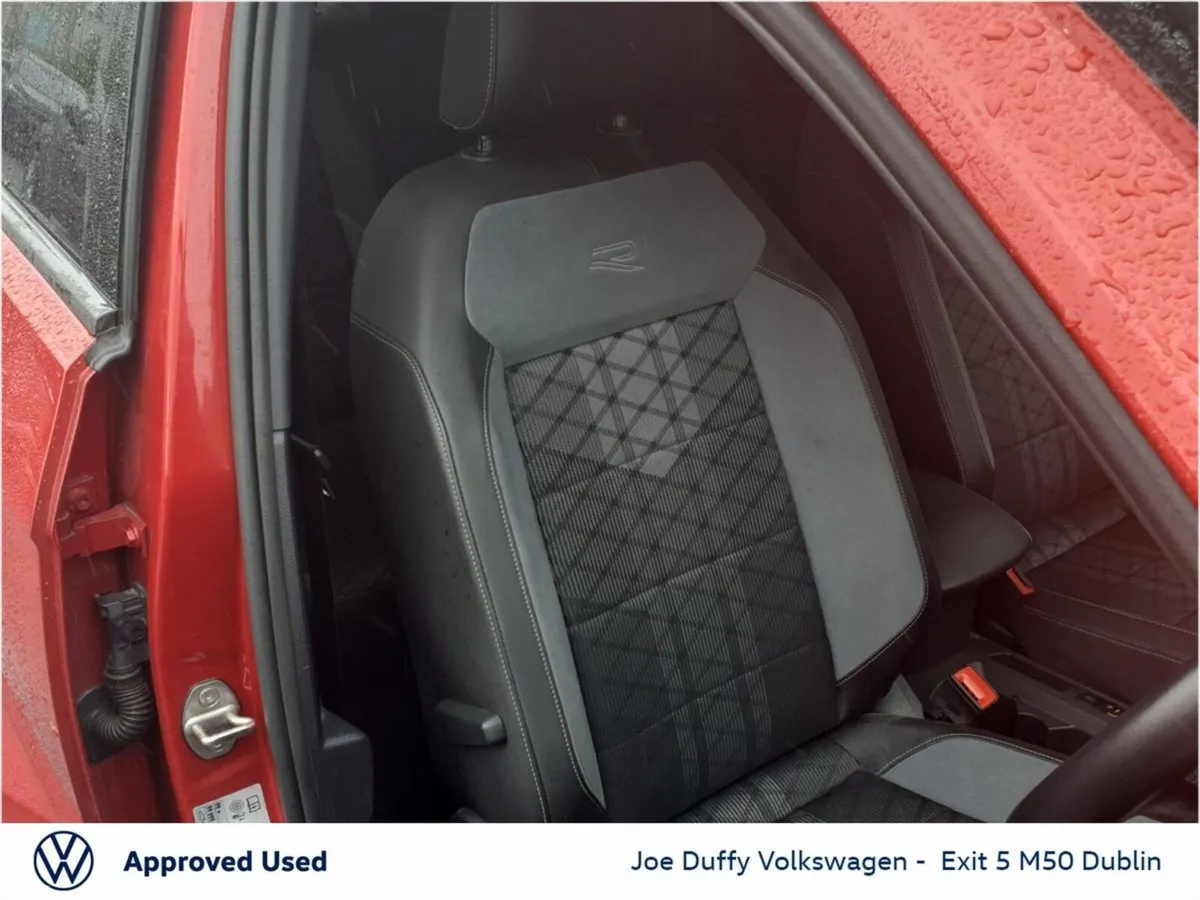 Volkswagen T-Roc SUV, Diesel, 2023, Red