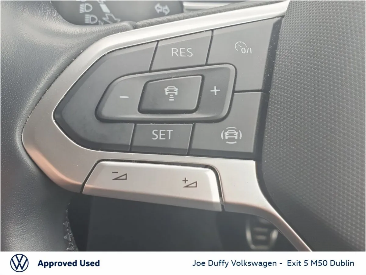 Volkswagen T-Roc SUV, Diesel, 2023, Red