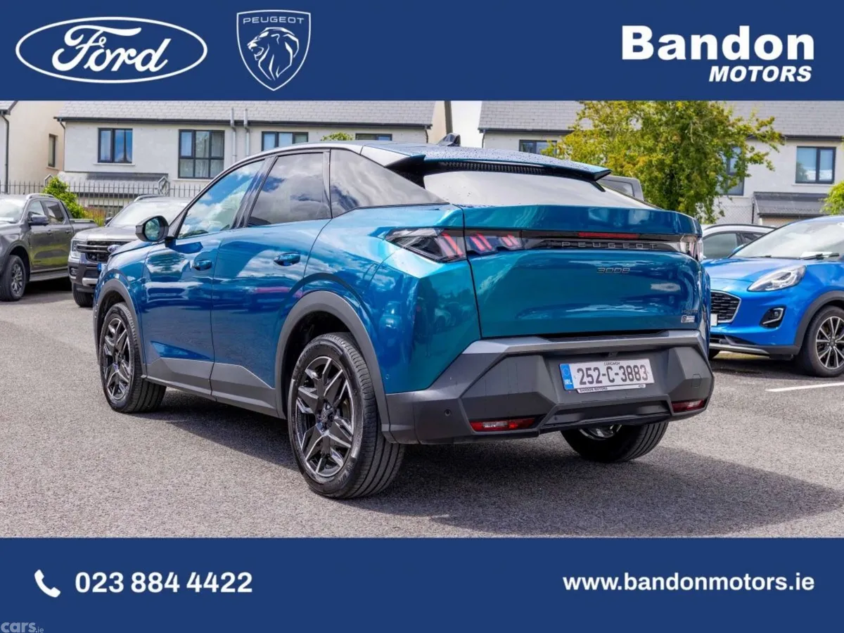 Peugeot 3008 MPV, Petrol, 2025, Blue
