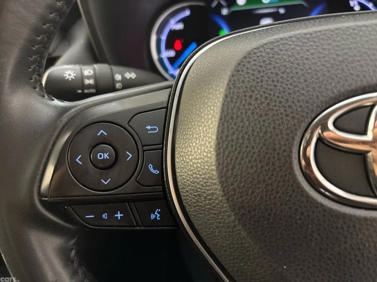 Toyota RAV4 SUV, Petrol Hybrid, 2022, Grey