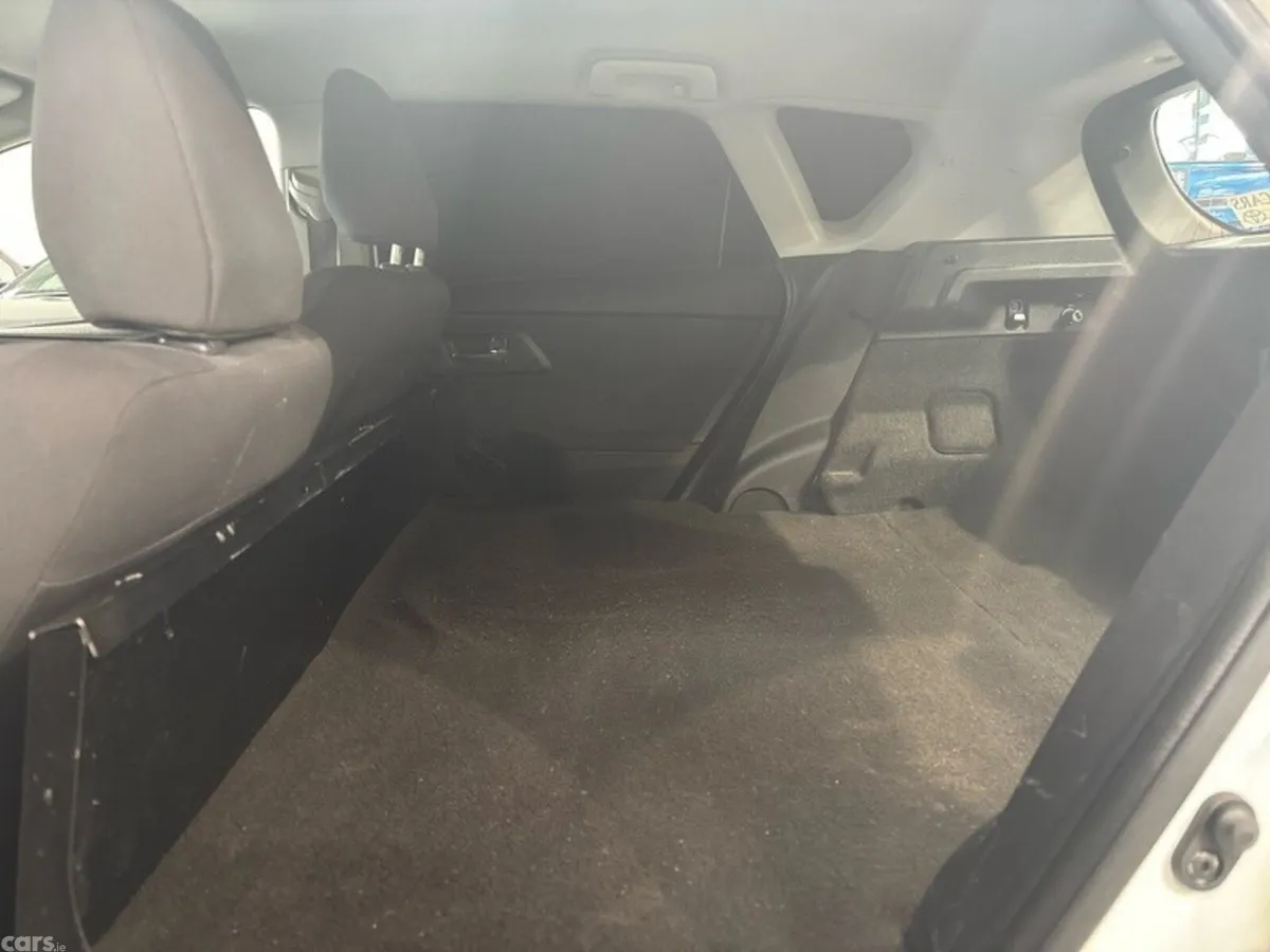 Toyota Auris Van, Diesel, 2017, White