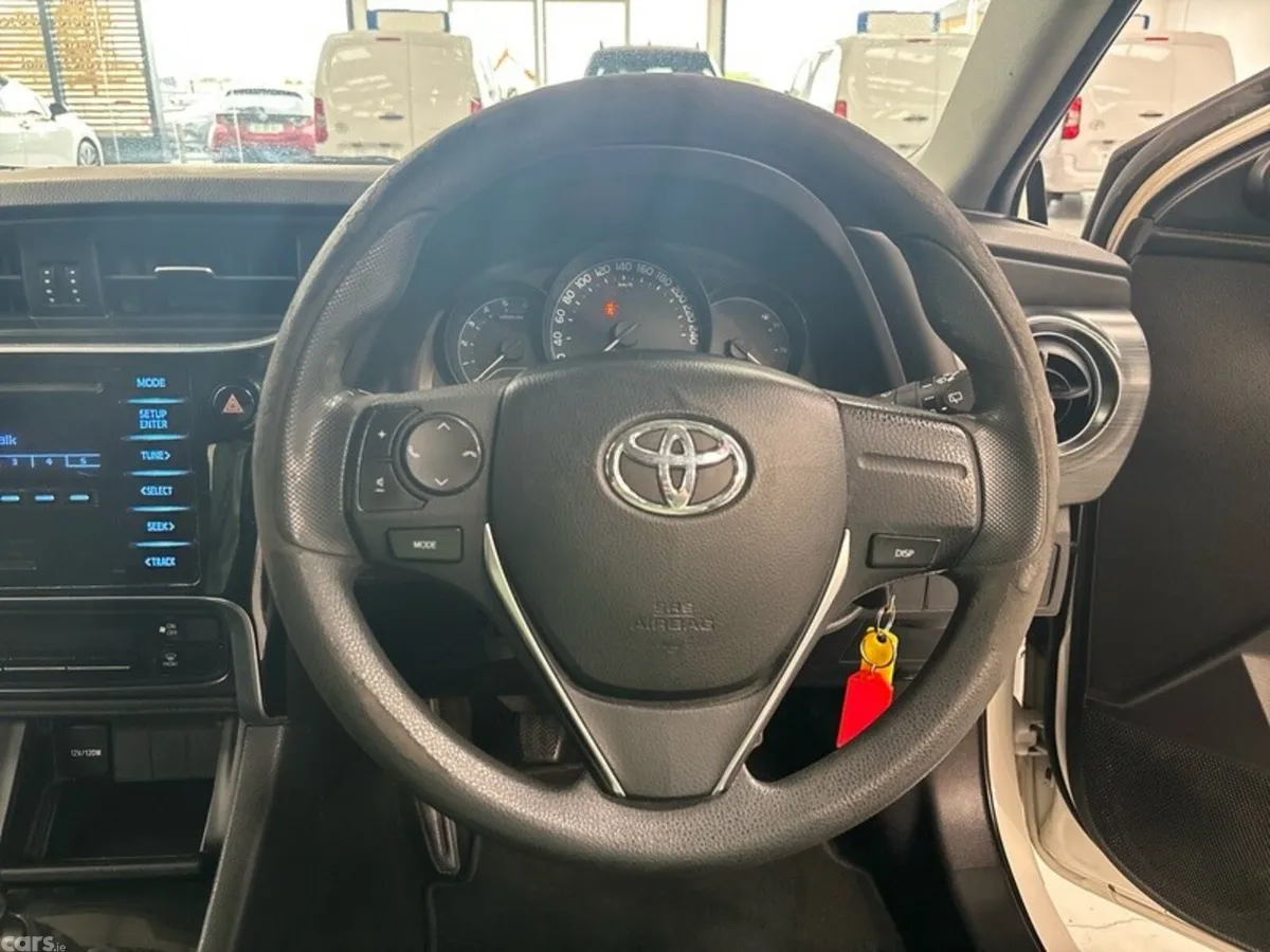 Toyota Auris Van, Diesel, 2017, White