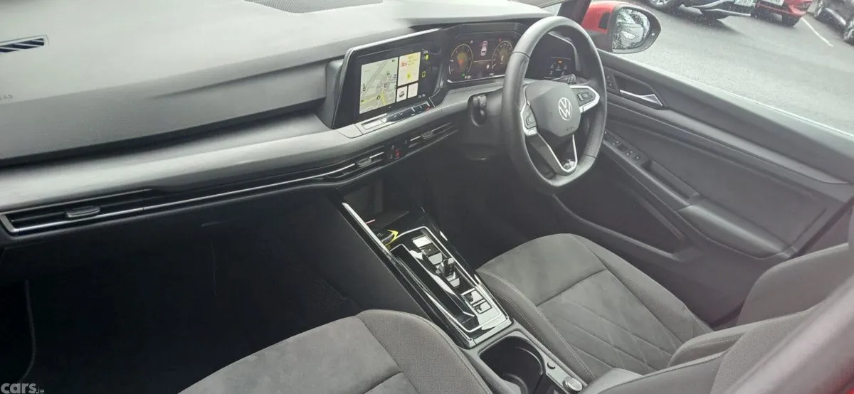 Volkswagen Golf Estate, Diesel, 2023, Red