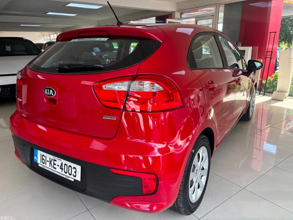 Kia Rio Hatchback, Diesel, 2016, Red