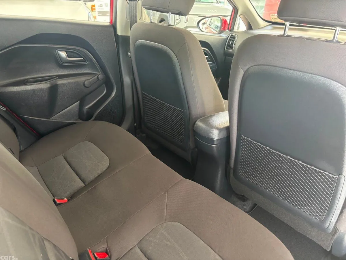 Kia Rio Hatchback, Diesel, 2016, Red