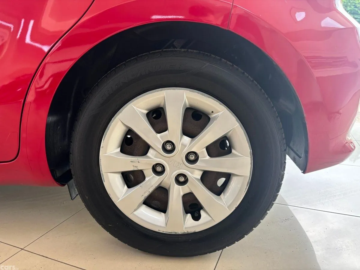 Kia Rio Hatchback, Diesel, 2016, Red