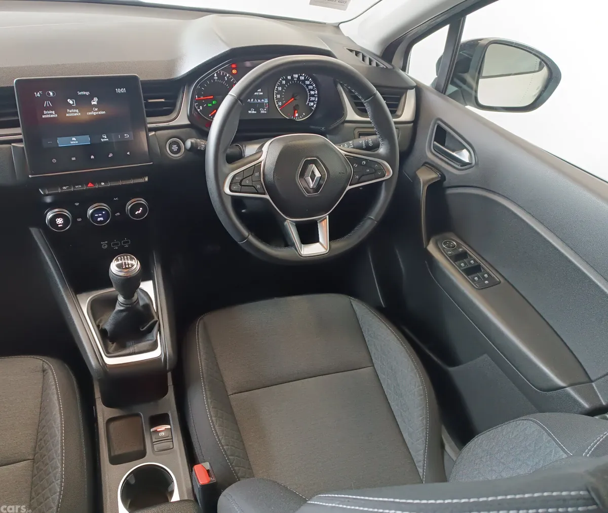 Renault Captur Hatchback, Petrol, 2023, White