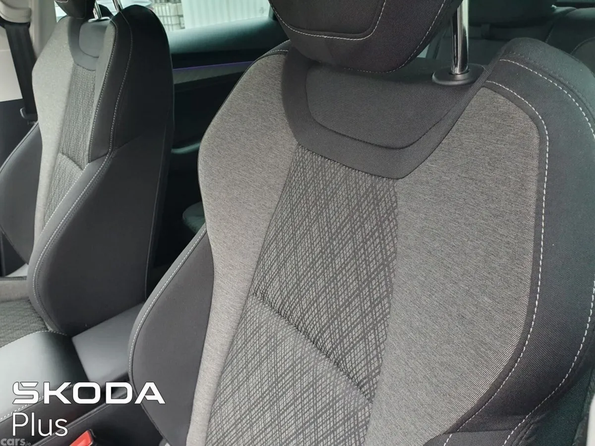 Skoda Karoq SUV, Petrol, 2024, White