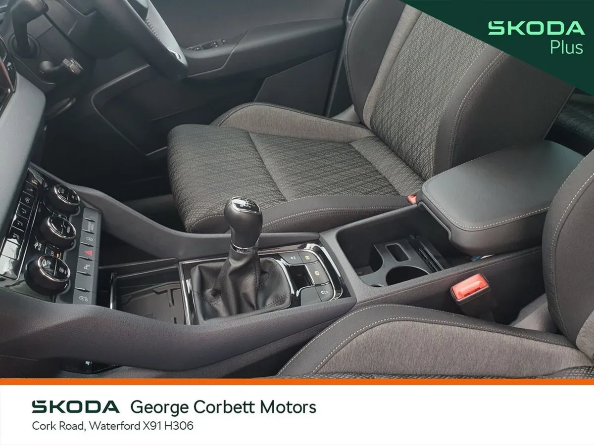 Skoda Karoq SUV, Petrol, 2024, White