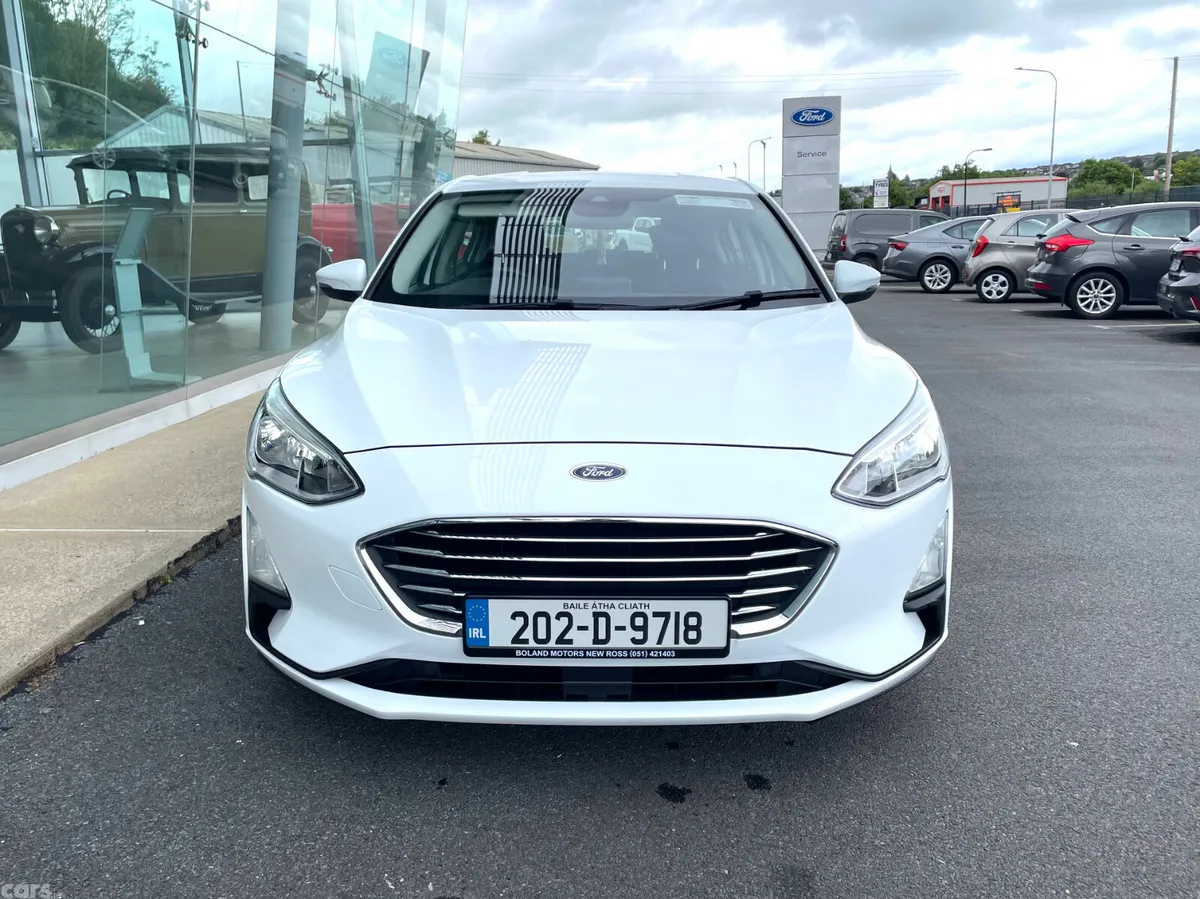 Ford Focus Hatchback, Petrol, 2020, White