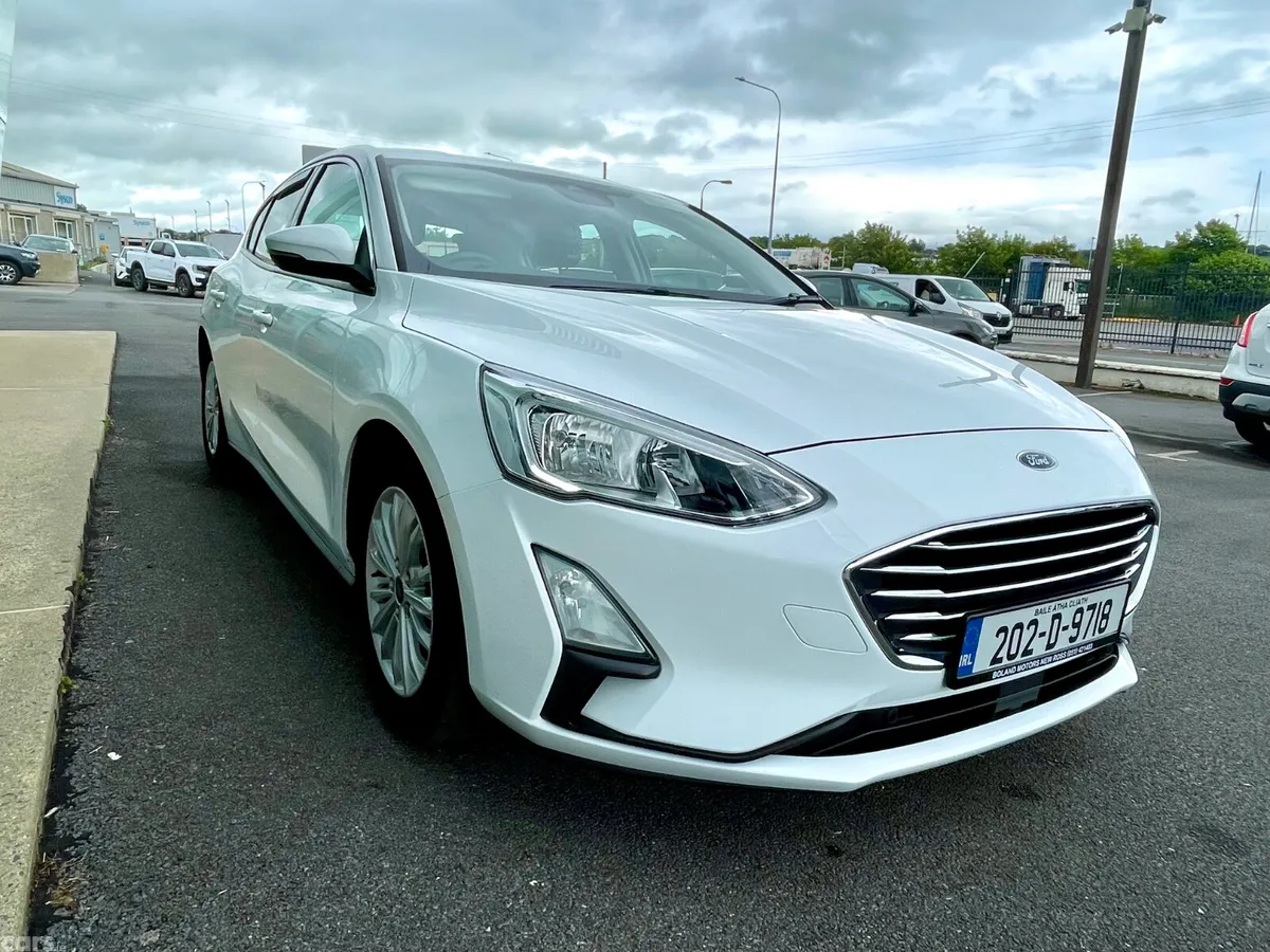 Ford Focus Hatchback, Petrol, 2020, White