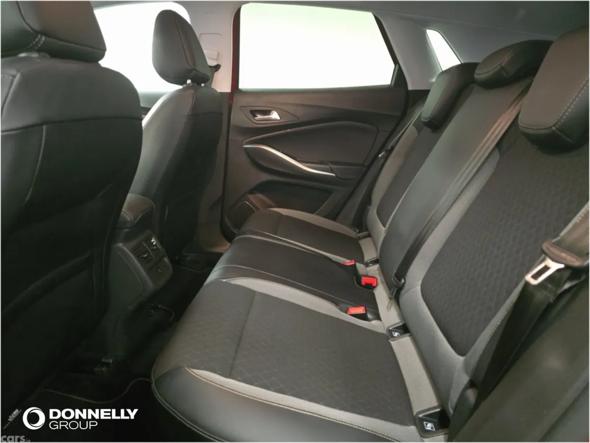 Vauxhall Grandland Hatchback, Diesel, 2022, Red