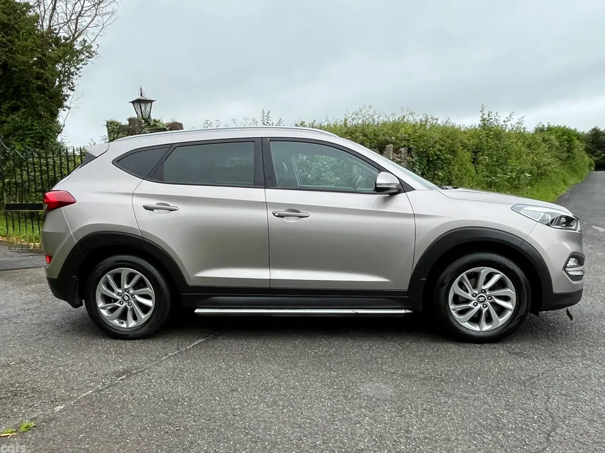 Hyundai Tucson SUV, Diesel, 2016, White