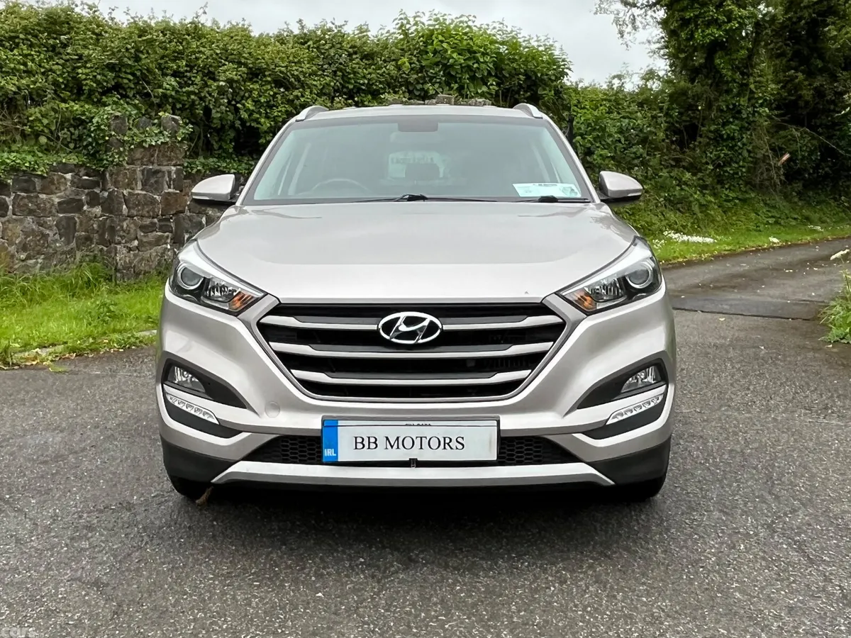 Hyundai Tucson SUV, Diesel, 2016, White