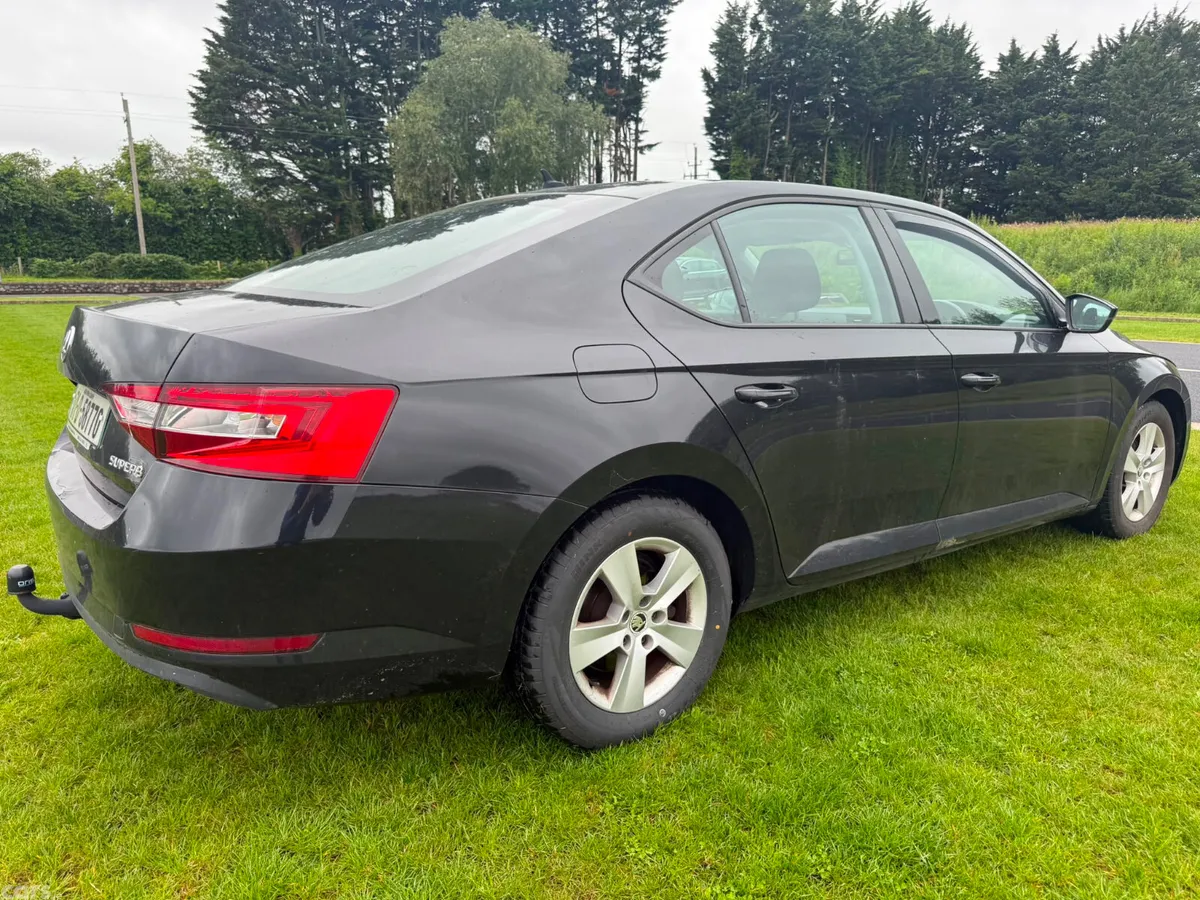 Skoda Superb Hatchback, Diesel, 2017, Black