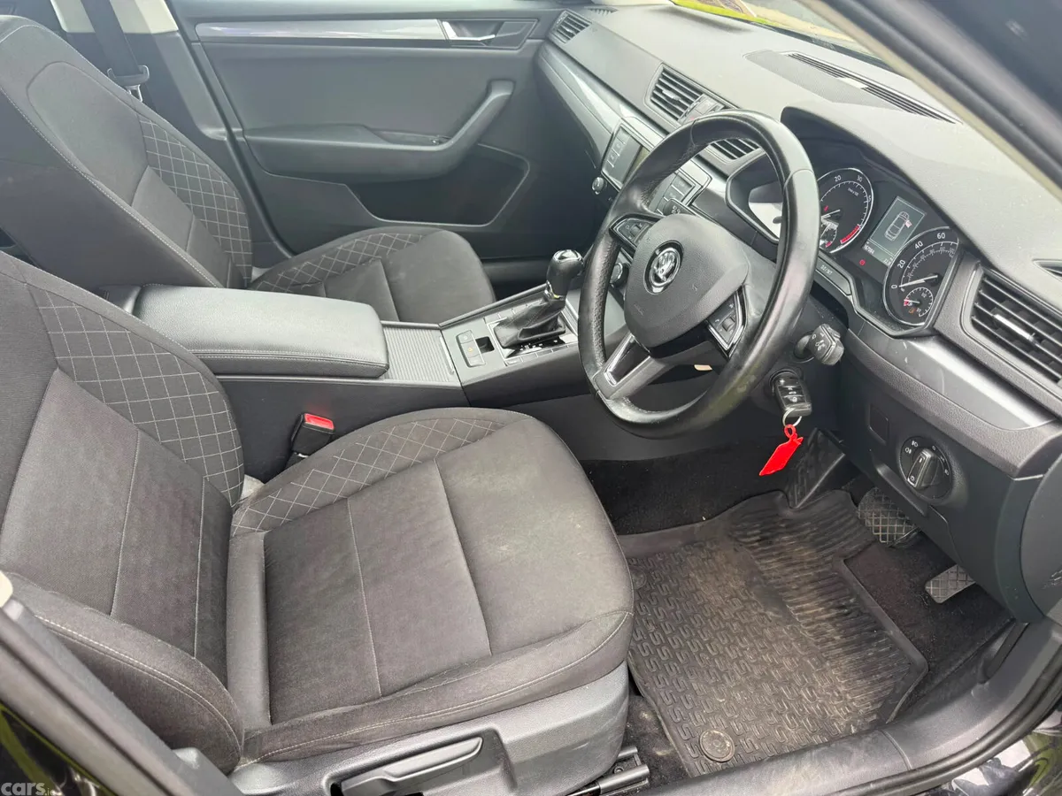 Skoda Superb Hatchback, Diesel, 2017, Black