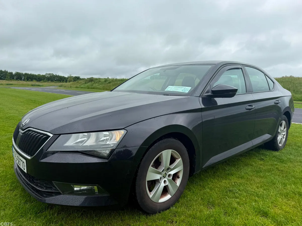 Skoda Superb Hatchback, Diesel, 2017, Black