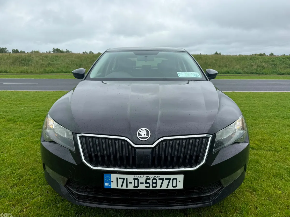 Skoda Superb Hatchback, Diesel, 2017, Black