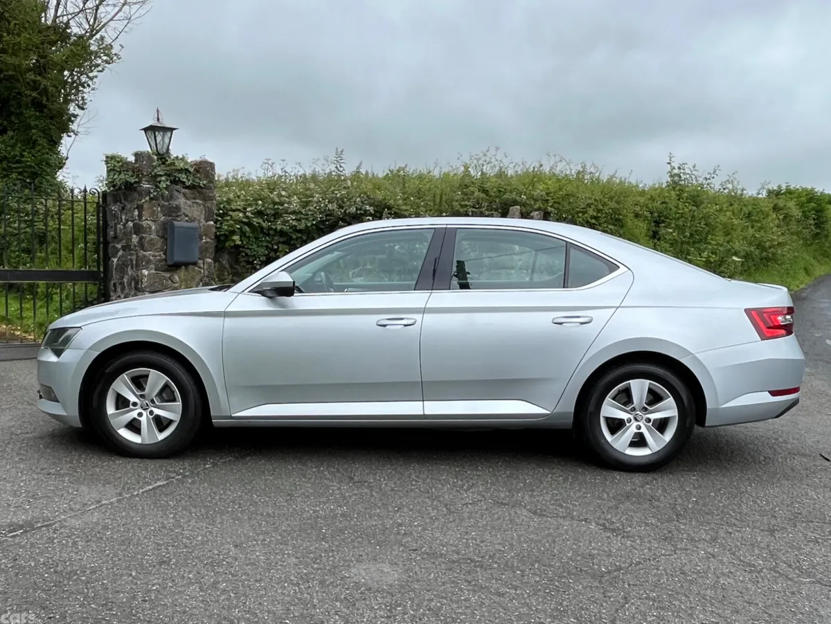 Skoda Superb Saloon, Diesel, 2018, Grey