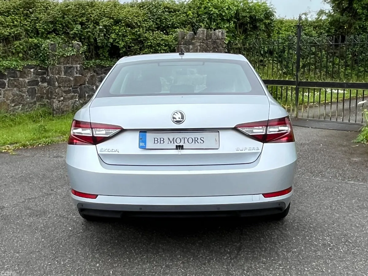 Skoda Superb Saloon, Diesel, 2018, Grey