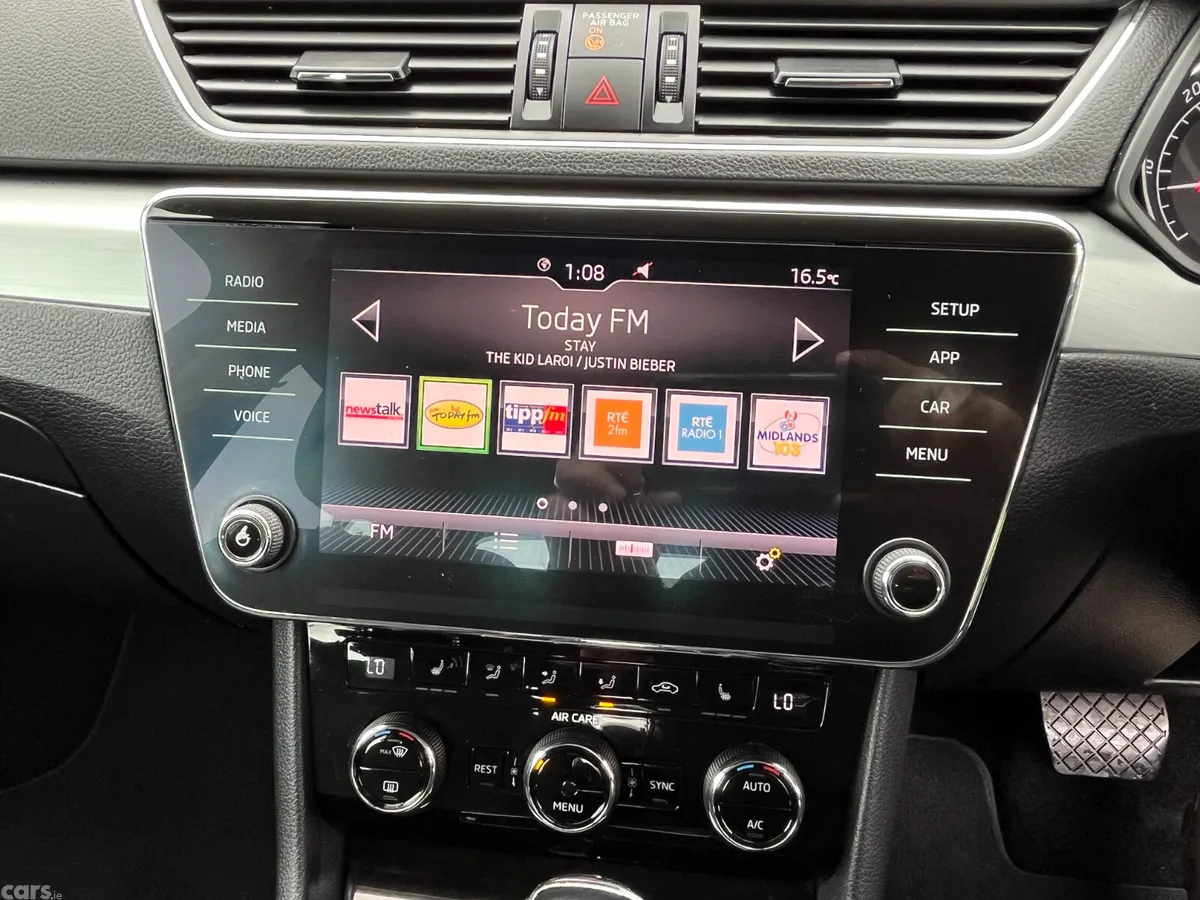 Skoda Superb Saloon, Diesel, 2018, Grey