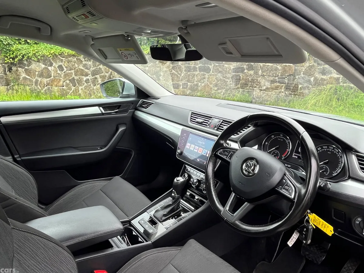Skoda Superb Saloon, Diesel, 2018, Grey