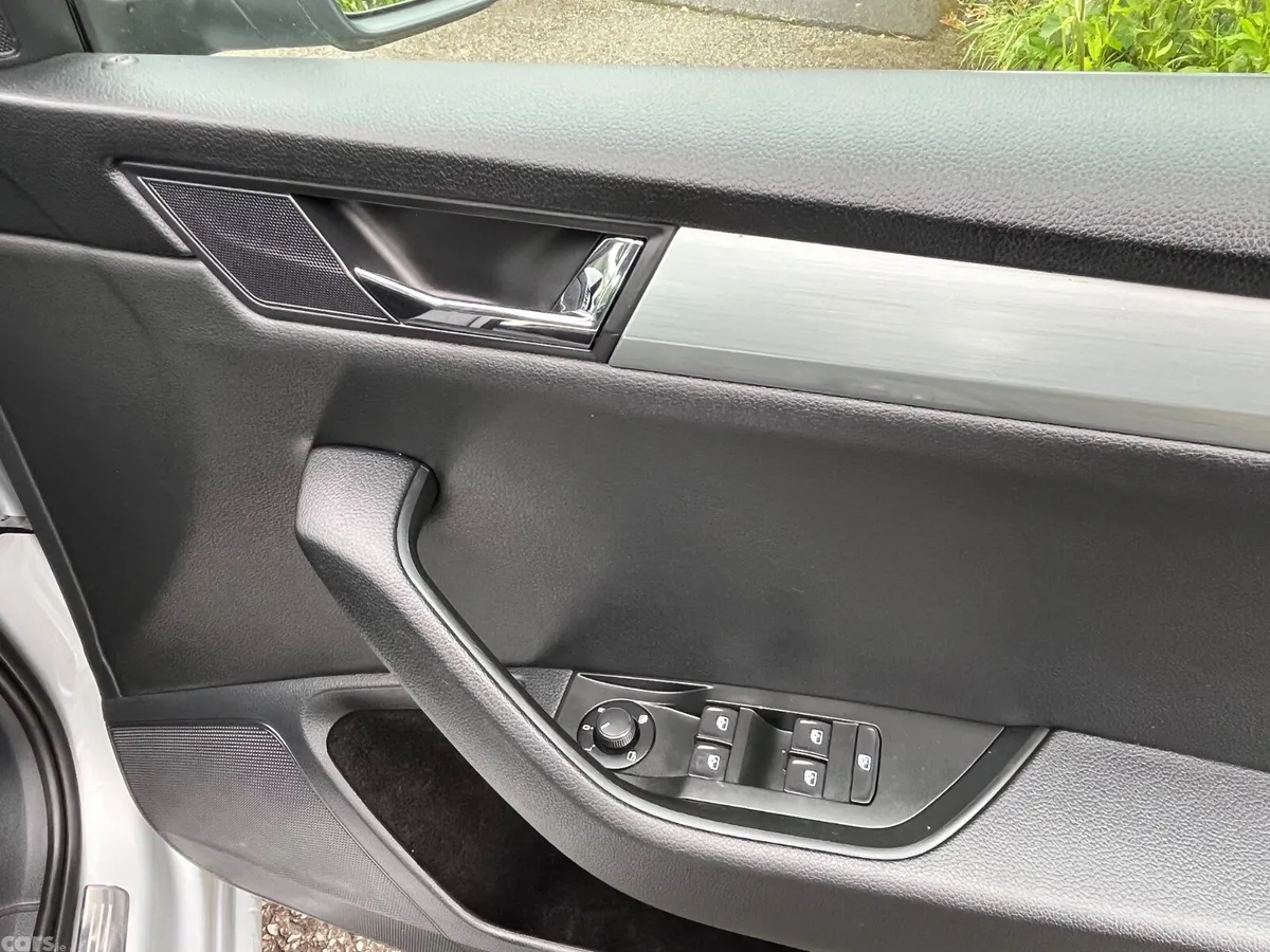 Skoda Superb Saloon, Diesel, 2018, Grey