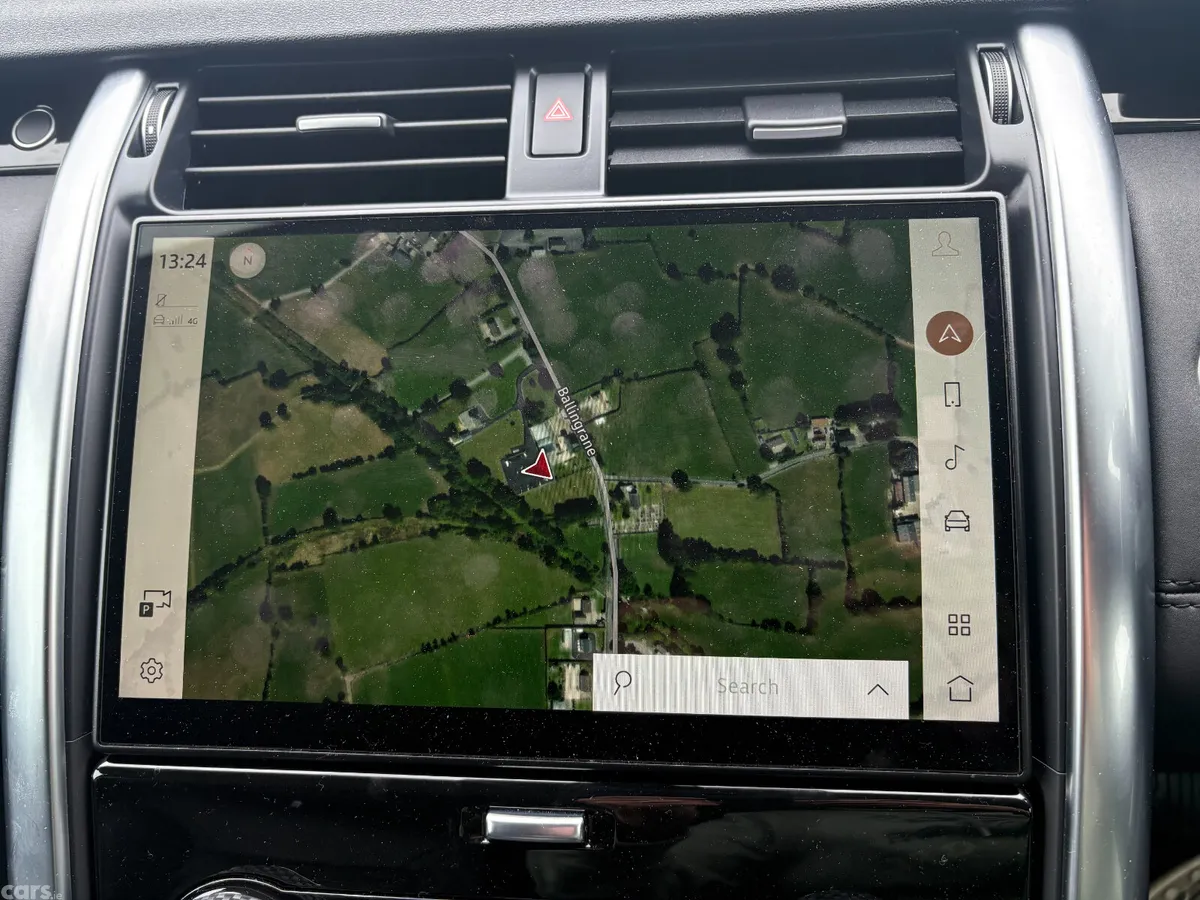 Land Rover Discovery SUV, Diesel, 2022, Blue