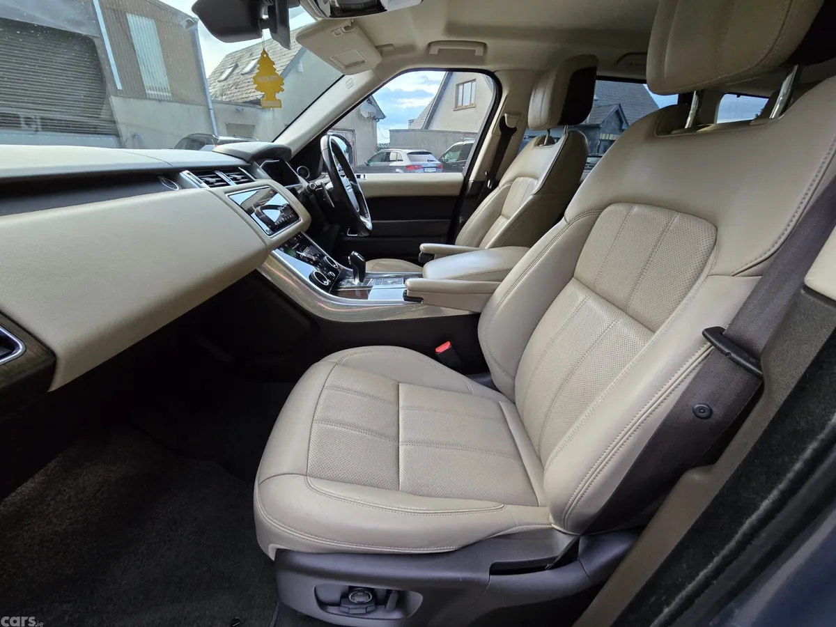 Land Rover Range Rover Sport SUV, Diesel, 2018, Blue