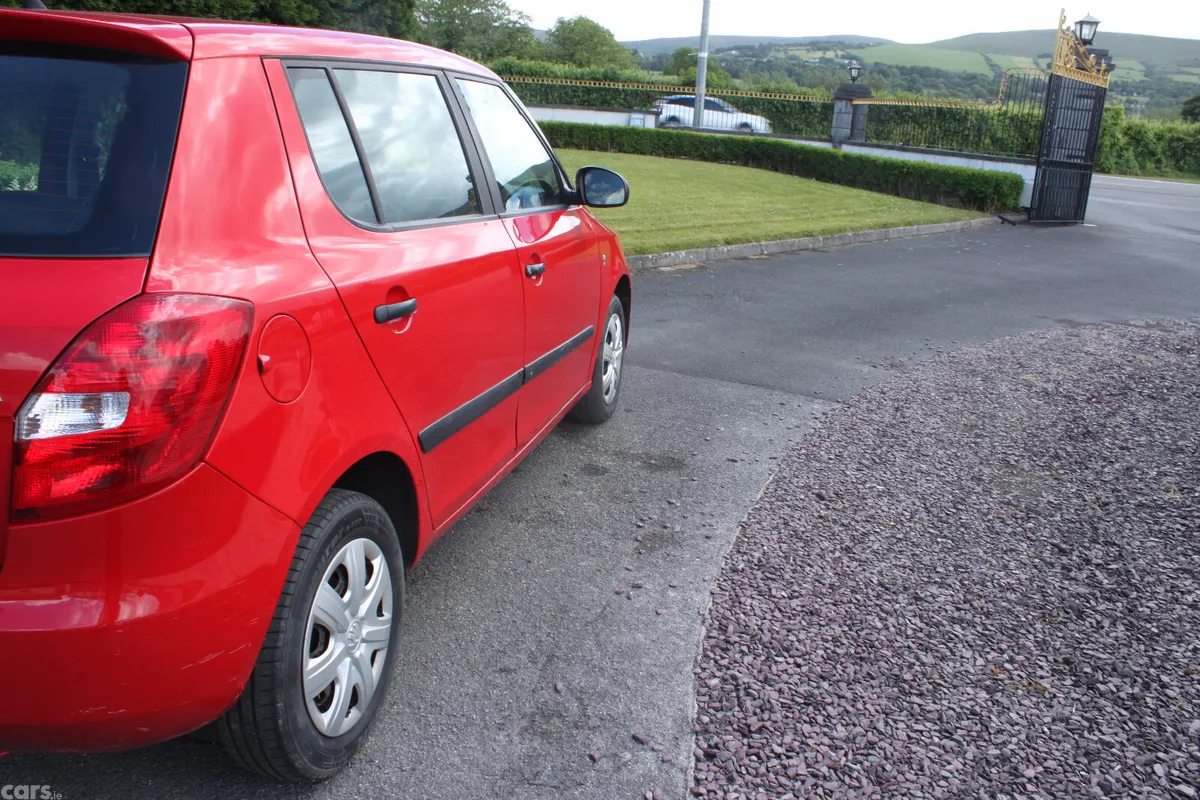 Skoda Fabia Hatchback, Petrol, 2015, Red