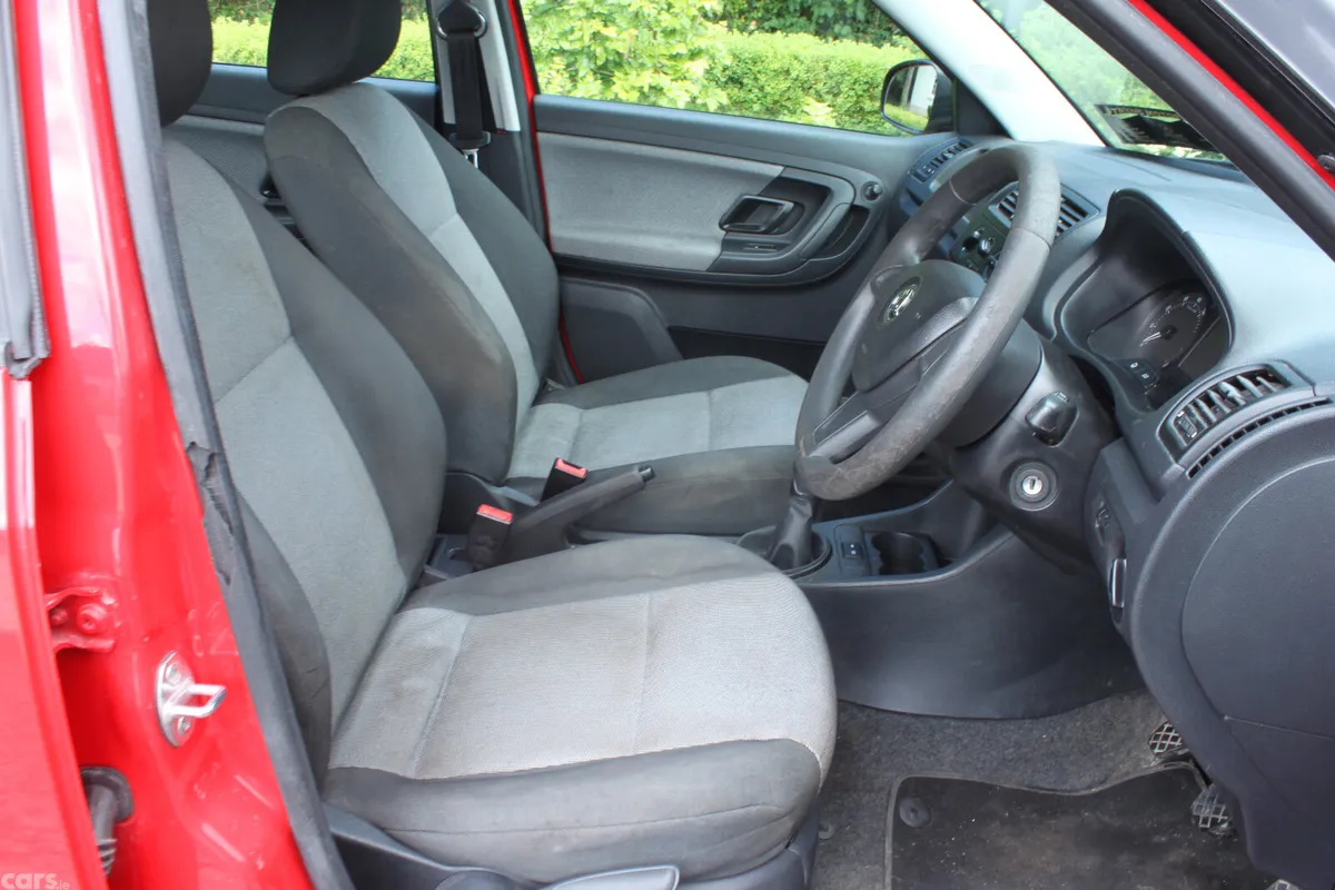 Skoda Fabia Hatchback, Petrol, 2015, Red