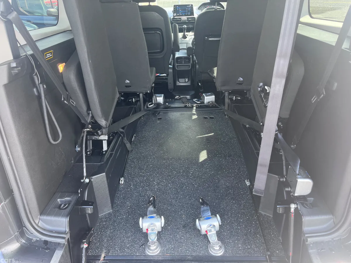 Peugeot Rifter MPV, Diesel, 2024, Silver