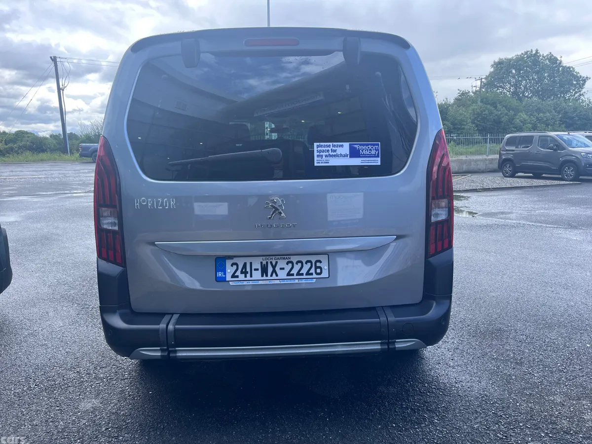 Peugeot Rifter MPV, Diesel, 2024, Silver