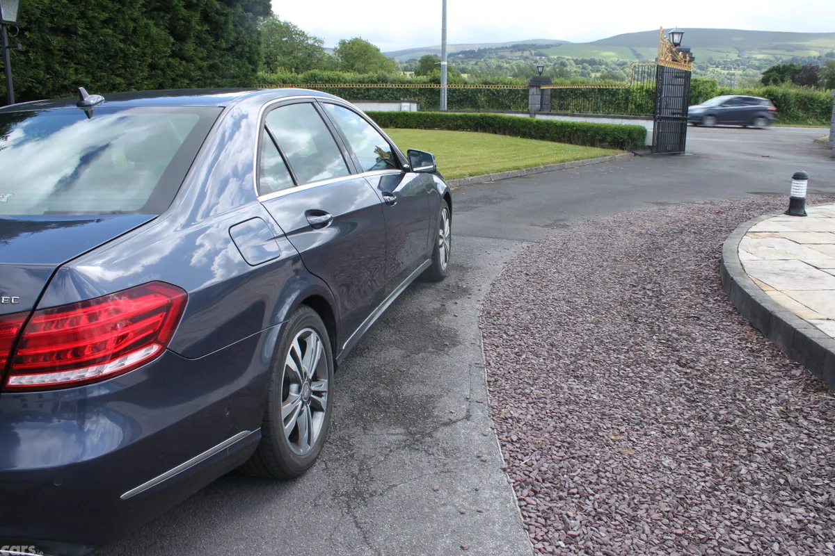 Mercedes-Benz E-Class Saloon, Diesel, 2016, Blue