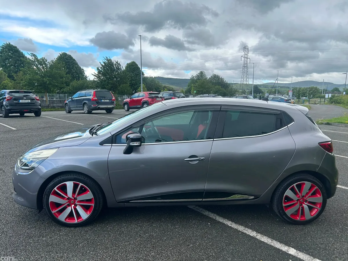 Renault Clio Hatchback, Petrol, 2015, Grey