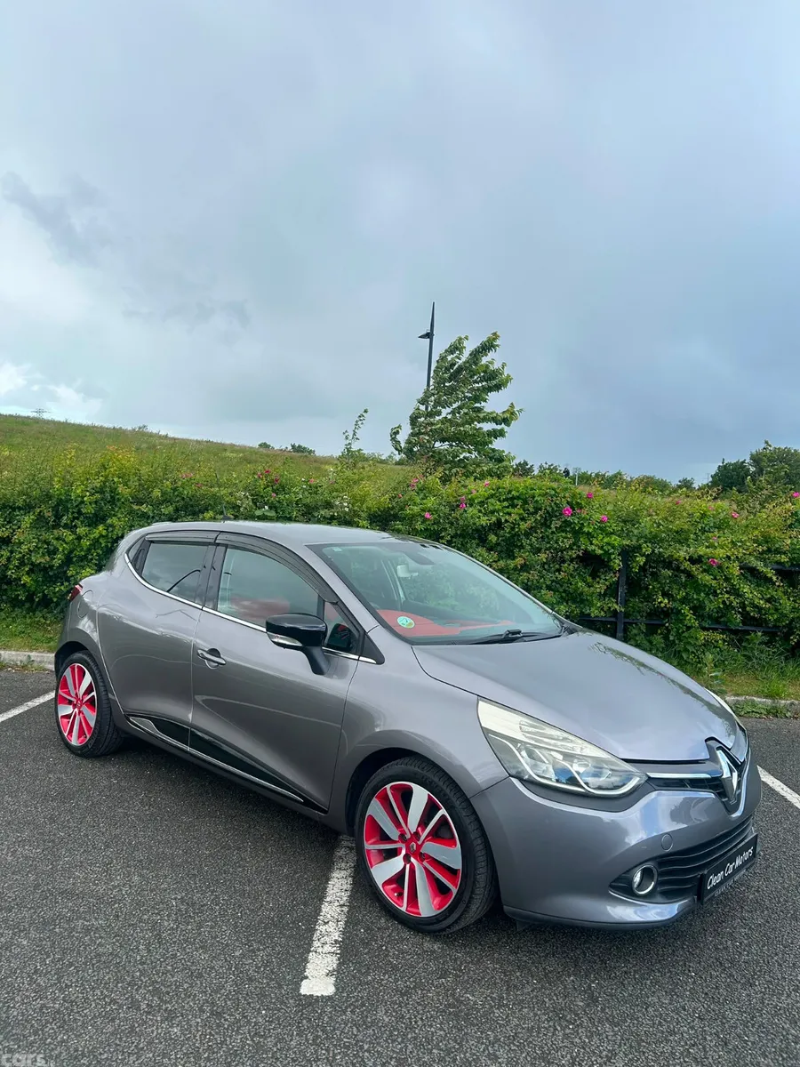 Renault Clio Hatchback, Petrol, 2015, Grey