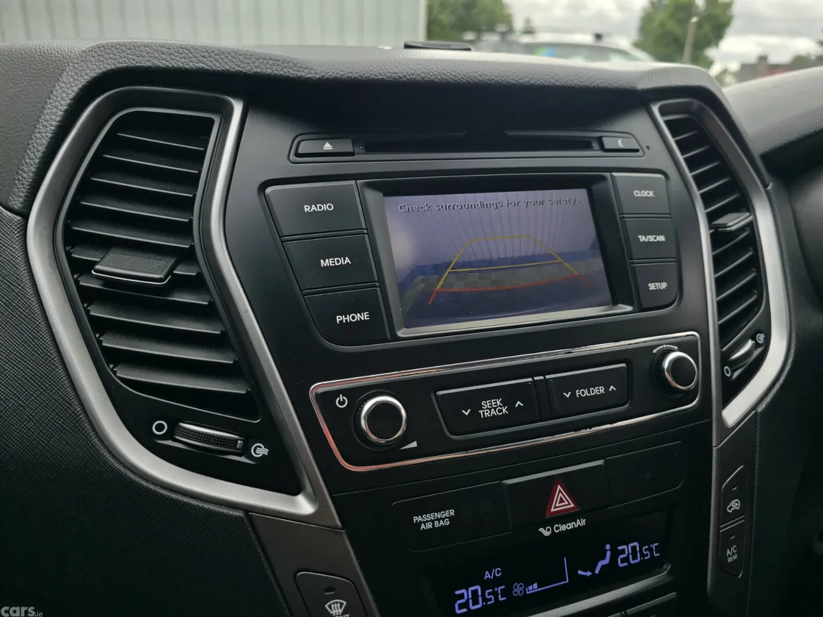 Hyundai Santa Fe SUV, Diesel, 2016, Silver