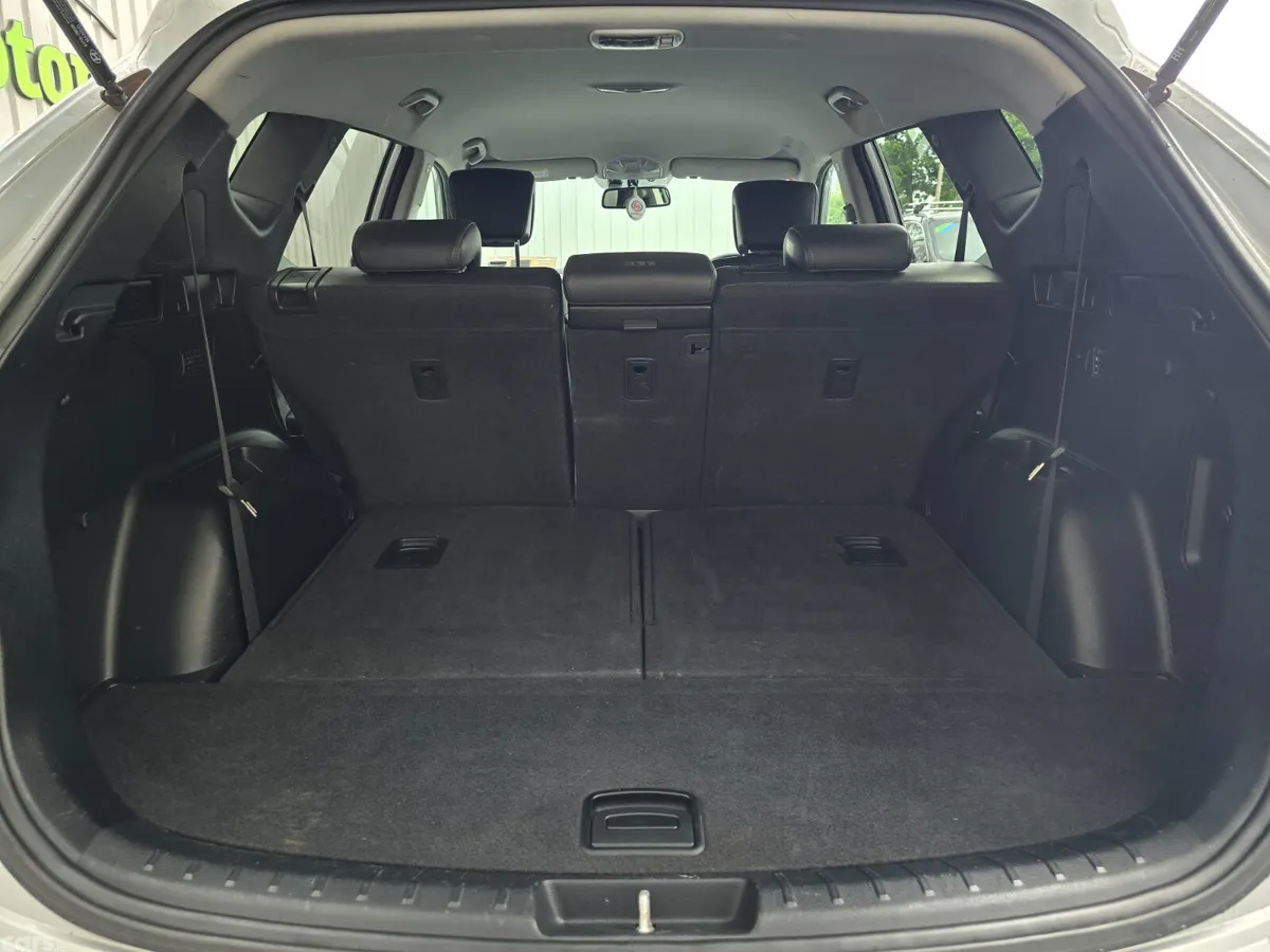 Hyundai Santa Fe SUV, Diesel, 2016, Silver