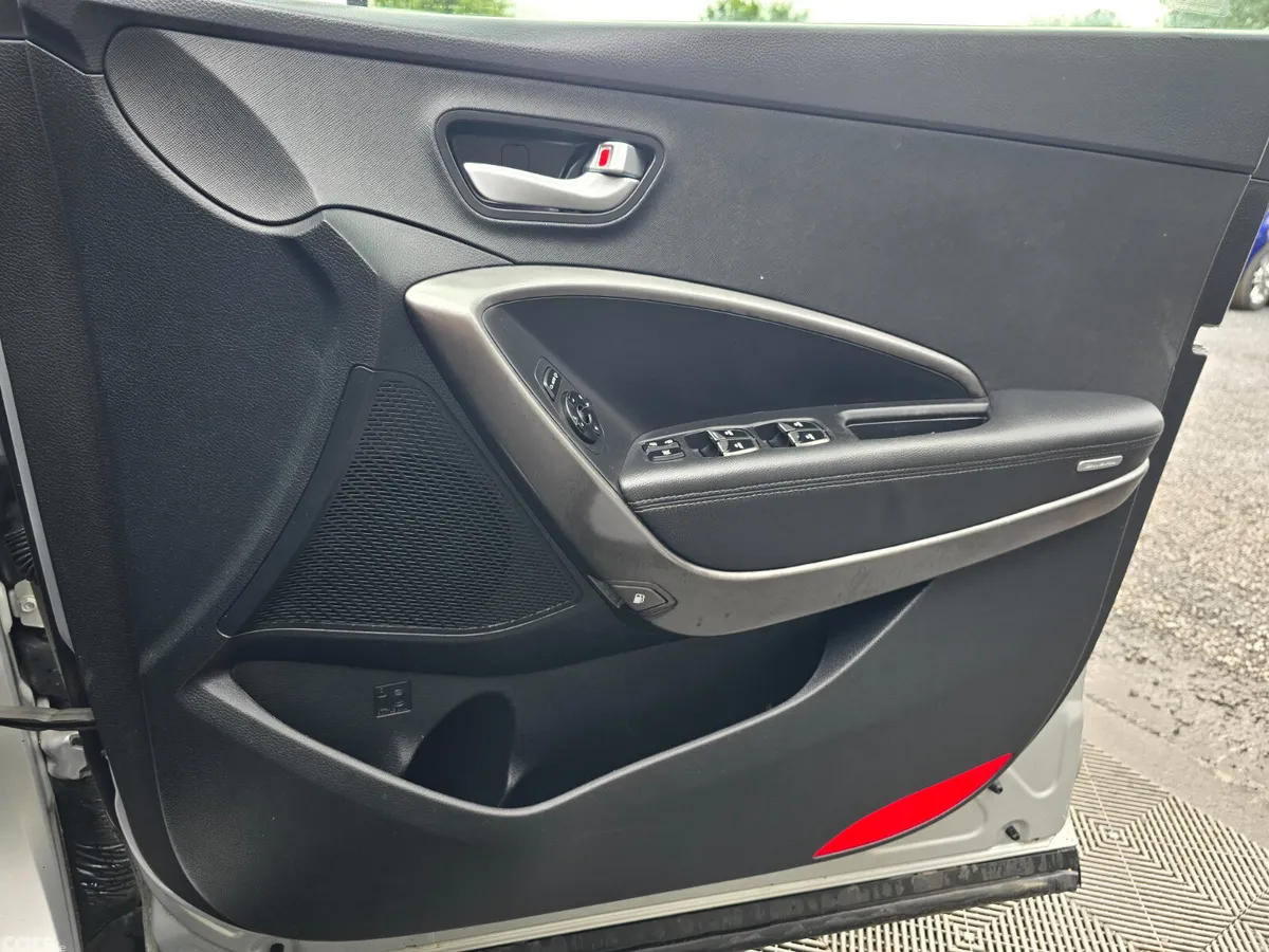 Hyundai Santa Fe SUV, Diesel, 2016, Silver