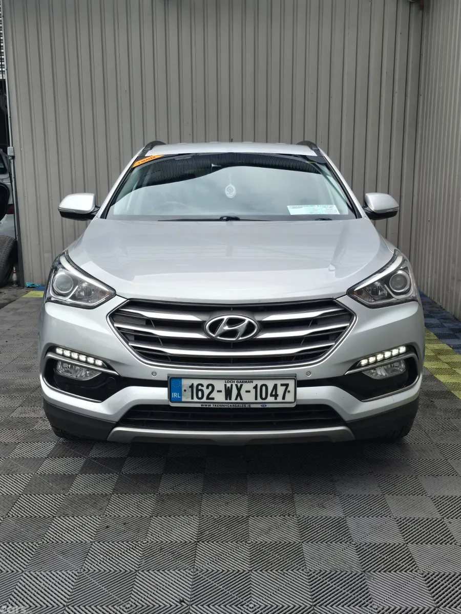 Hyundai Santa Fe SUV, Diesel, 2016, Silver